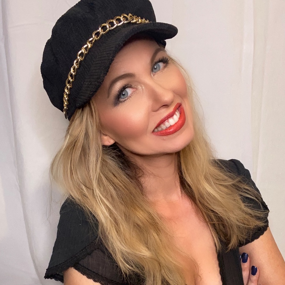 Meet your Posher, Deana